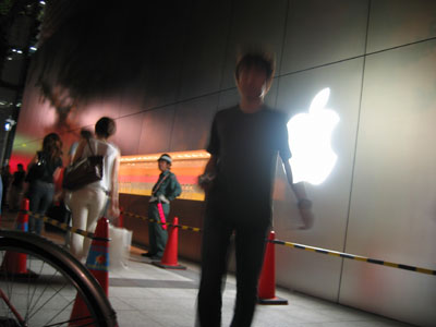 applestore_b04.jpg