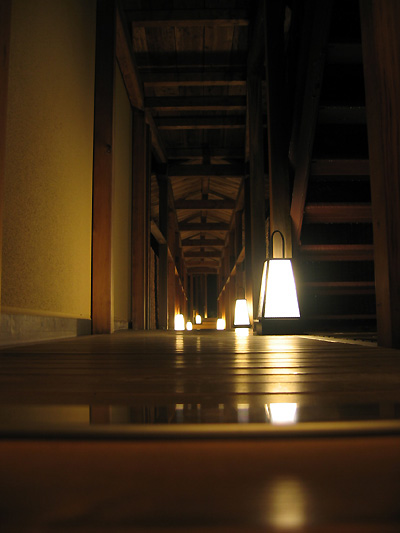 arayawinebashi02.jpg