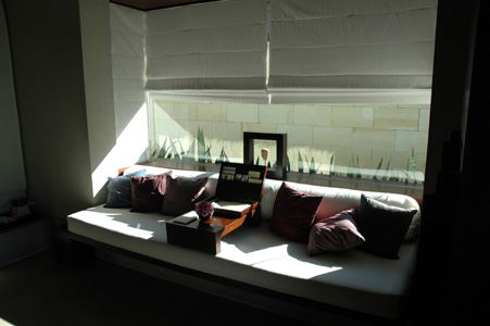 bale_sofa.jpg