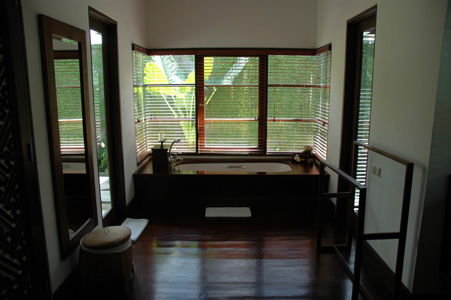 kayu_bath.jpg